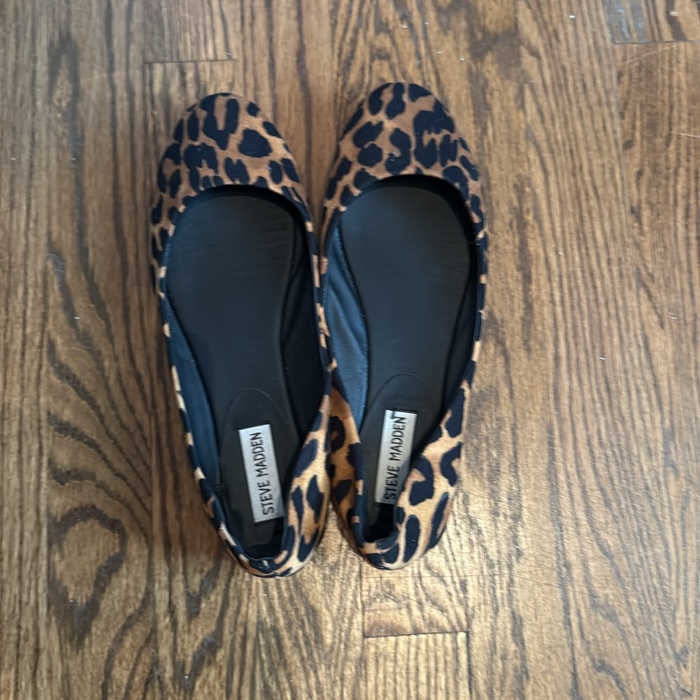 Steve Madden Leopard Print Flats